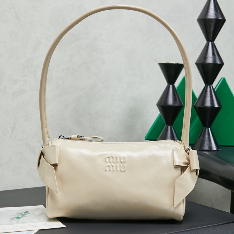 MIUMIU RibbonBag 型号:5NE029 杏色