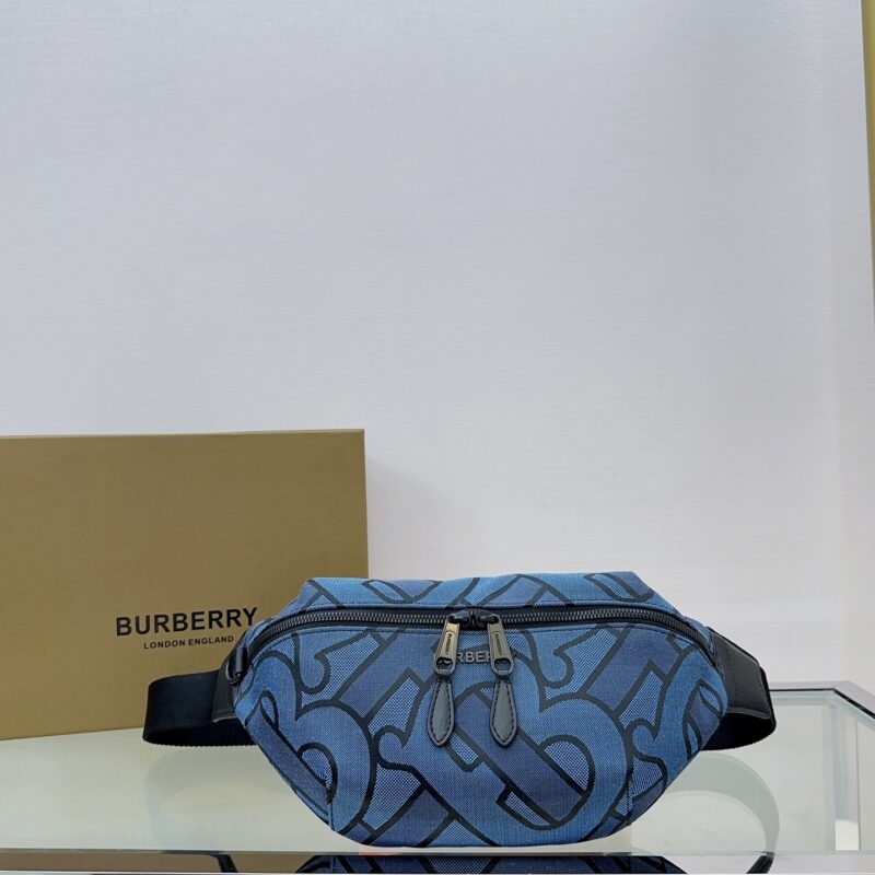 Burberry B家新款腰包 型号1061