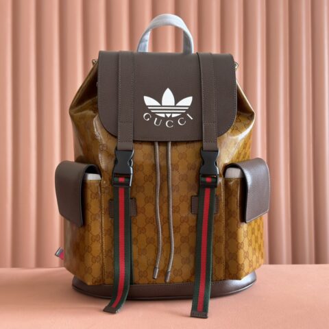 GUCCI  adidas x Gucci联名系列背包 型号：495563 棕色/水晶帆布联名