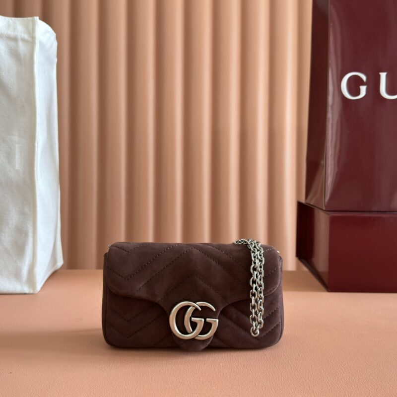 GUCCI GG Marmont系列 型号：841290 棕磨砂