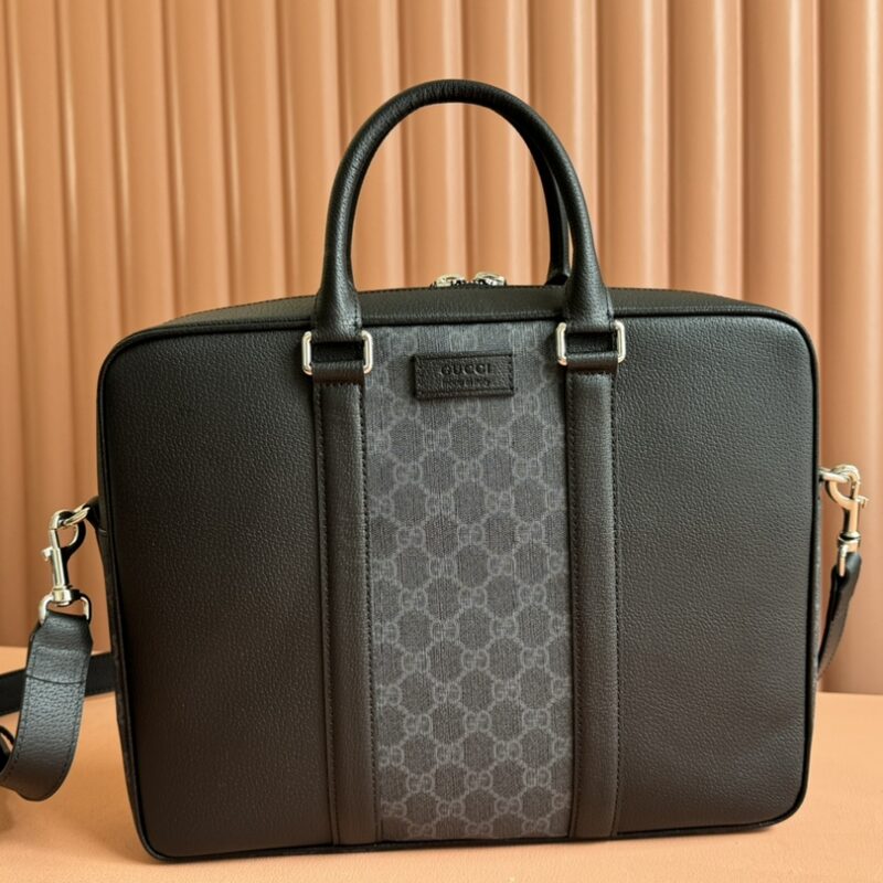 GUCCI  饰标牌中号GG公文包 型号：795461黑色皮/pvc