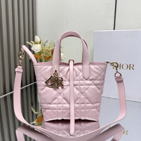 DIOR Toujours竖版手袋 款号:2835 柔粉色
