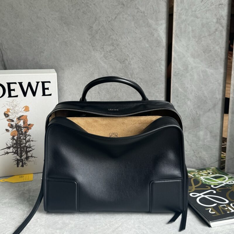 LOEWE 𝐴𝑚𝑎𝑧𝑜𝑛𝑎 180重新诠释 L家传奇手袋 0813 大号黑色