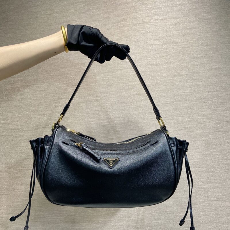 PRADA 🎉新品Hobo🎉🎉1BC296🎉