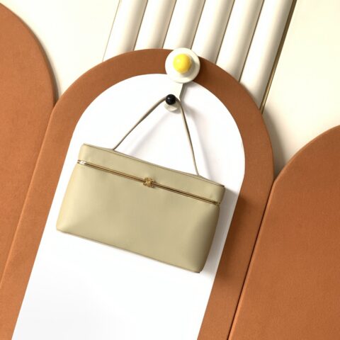 CELINE Ce Rectangle款号:123702