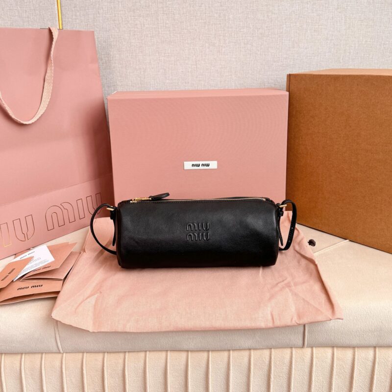 MIUMIU 新品圆筒包 5NF851 黑色