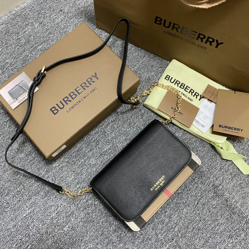 Burberry B家两用小肩包手包两用 型号1441