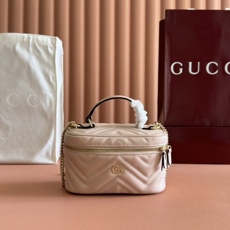GUCCI GG Marmont系列 型号:837454粉全皮