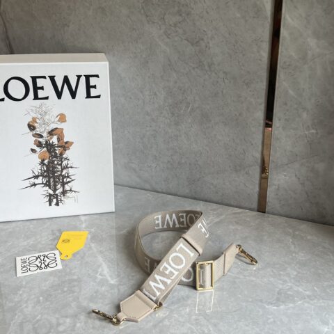 LOEWE 字母宽肩带 沙色 1007