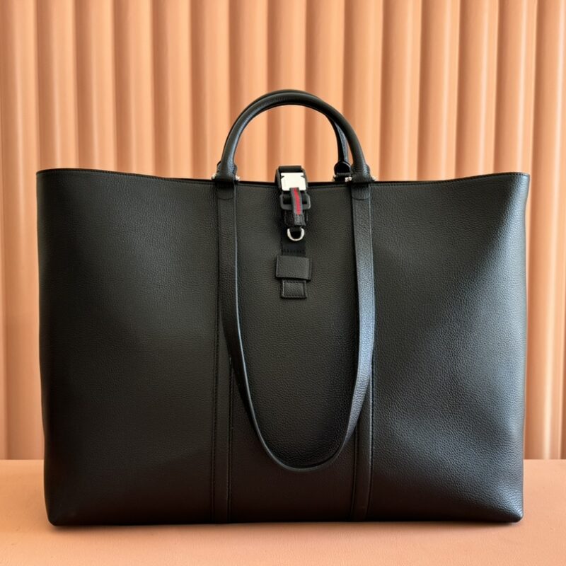 GUCCI 托特包以粒面软皮匠心打造 型号:816753黑色全皮/原厂皮