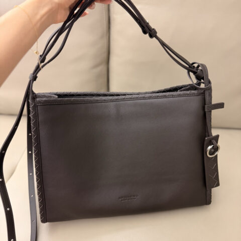 BV Corriere Messenger 型号:826852 巧克力棕