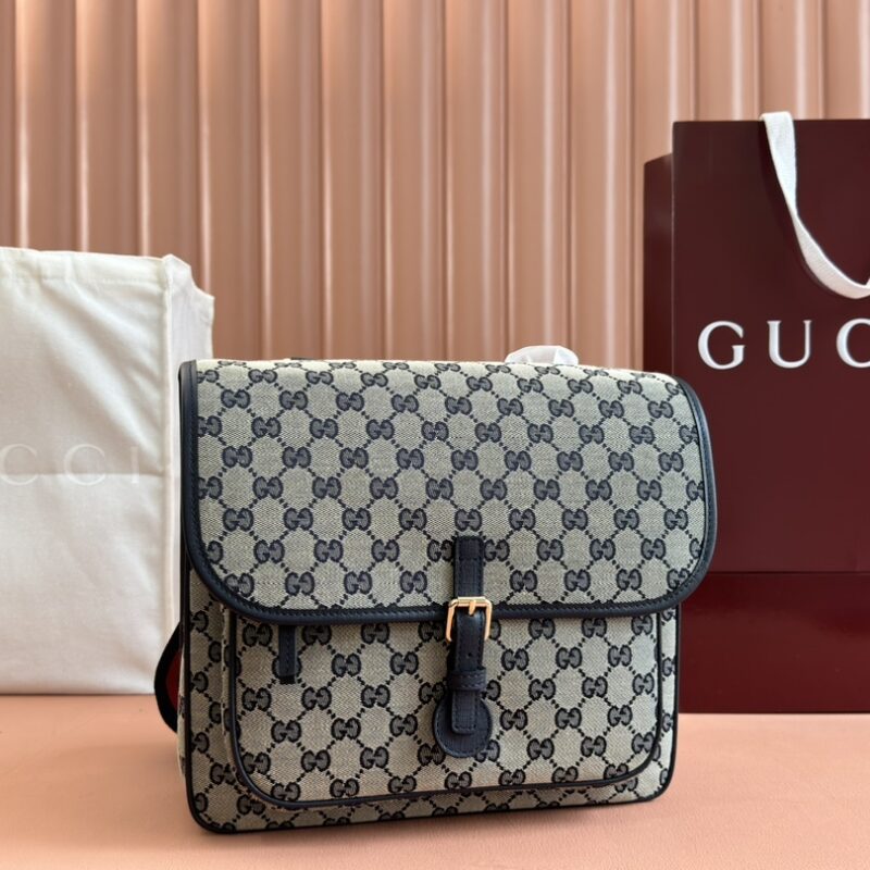 GUCCI GG帆布邮差包 款号：793823蓝布