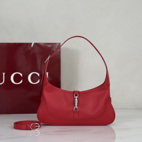 GUCCI 专柜品质，顶级原单货，实物实拍！款号863137大红羊皮