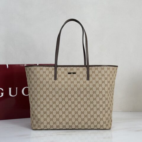 GUCCI 专柜品质，顶级原单货，实物实拍！款号874745浅杏布