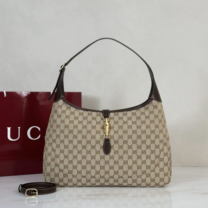 GUCCI 专柜品质，顶级原单货，实物实拍！款号863279浅杏布