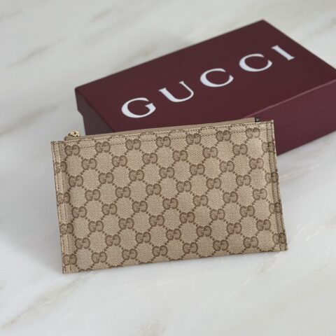 GUCCI 专柜品质，顶级原单货，实物实拍！款号876478杏水晶布