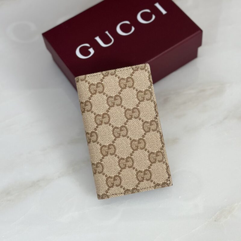 GUCCI 专柜品质，顶级原单货，实物实拍！款号876421杏水晶布