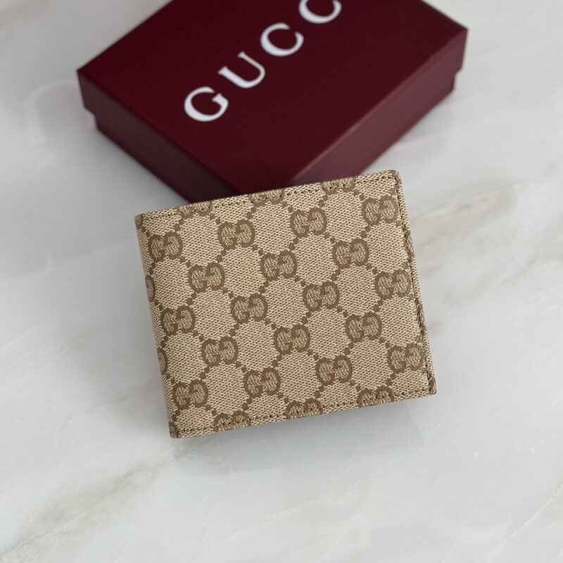 GUCCI 专柜品质，顶级原单货，实物实拍！款号876404杏水晶布