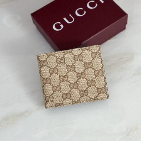 GUCCI 专柜品质，顶级原单货，实物实拍！款号876390杏水晶布