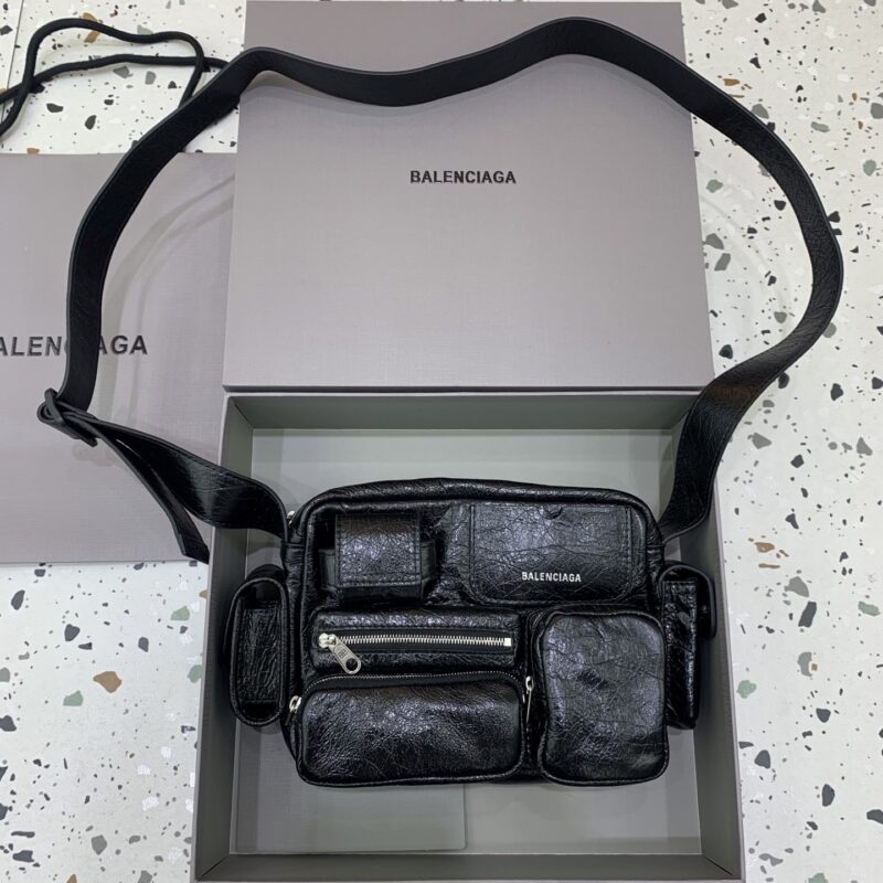 Balenciaga 巴黎家25年春夏新款相机包 款号:703190【mini号】