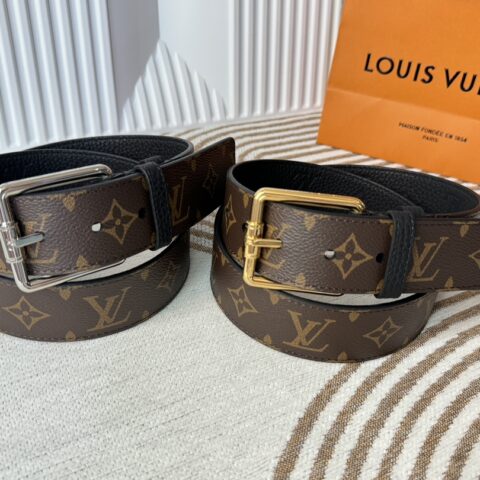 LV 男士新款腰带 此款腰带双面可用