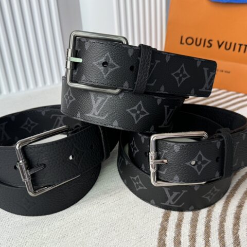 LV 男士新款腰带 此款腰带双面可用