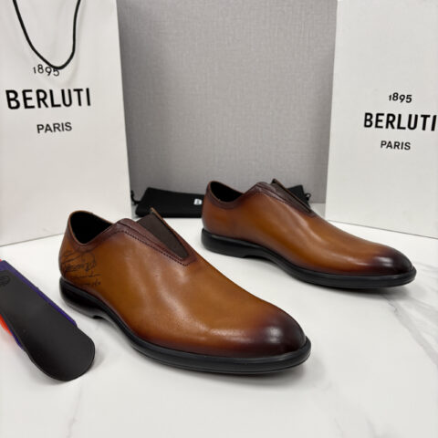 BERLUTI 特别定制的男士新款系带休闲乐福德比鞋