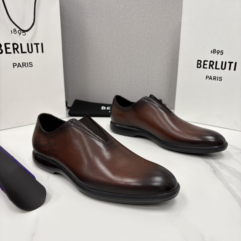 BERLUTI 特别定制的男士新款系带休闲乐福德比鞋