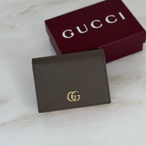 GUCCI 专柜品质，顶级原单货，实物实拍！款号841358深灰褐/新粉