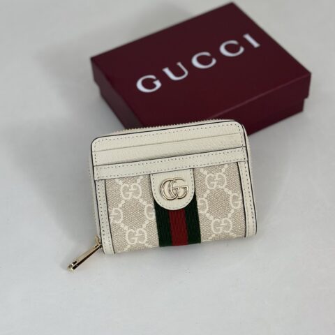 GUCCI 专柜品质，顶级原单货，实物实拍！款号838489米胶/白猪纹