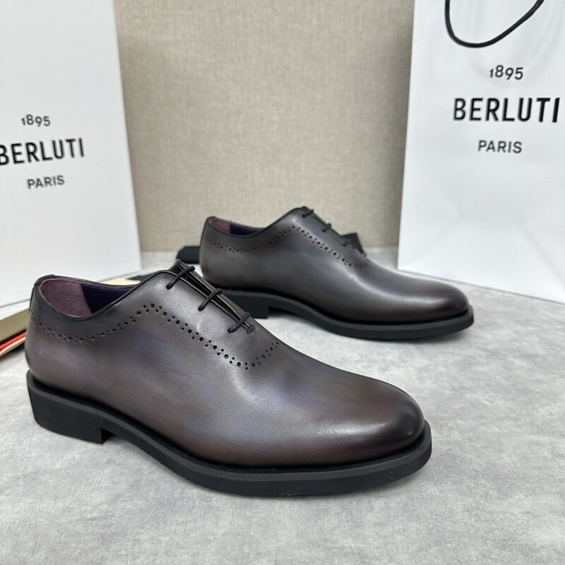 BERLUTI 新品男士正装皮鞋 Aplomb Bergamo Scritto图纹皮革德比鞋