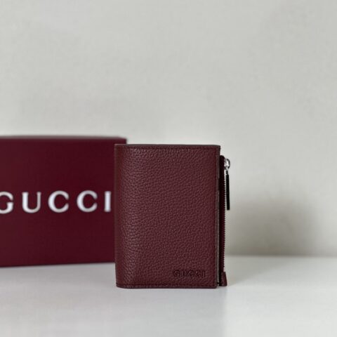 GUCCI 专柜品质，顶级原单货，实物实拍！款号817021酒红/米白