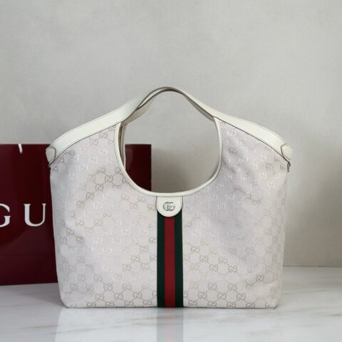 GUCCI 专柜品质，顶级原单货，实物实拍！款号853971象牙白布