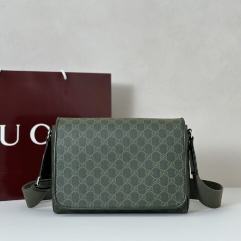 GUCCI 专柜品质，顶级原单货，实物实拍！款号792124绿pvc/绿皮