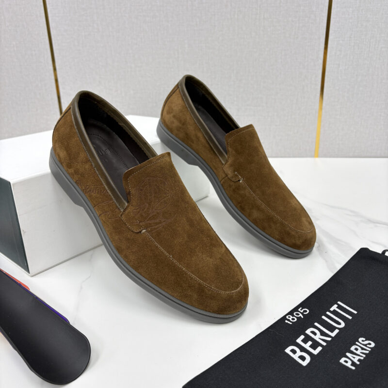 BERLUTI 新款手工擦色拼反毛皮乐福鞋