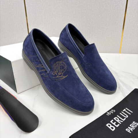 BERLUTI 新款手工擦色拼反毛皮乐福鞋