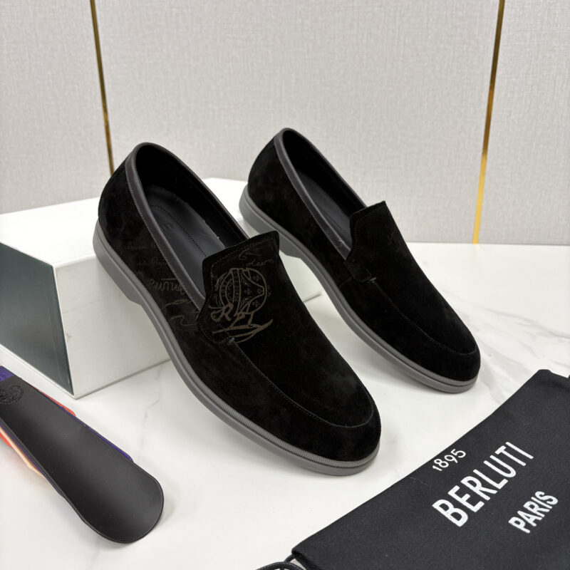 BERLUTI 新款手工擦色拼反毛皮乐福鞋