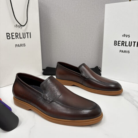 BERLUTI 新款手工擦色乐福鞋