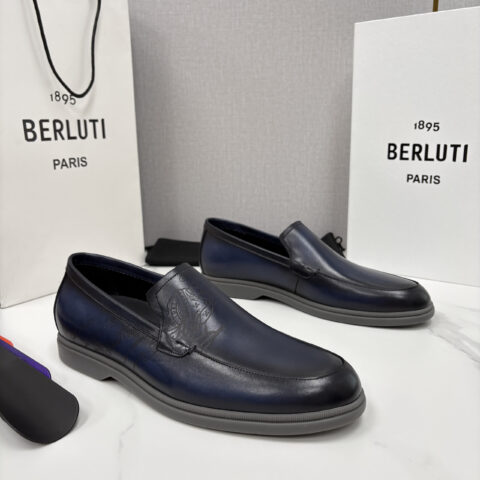 BERLUTI 新款手工擦色乐福鞋