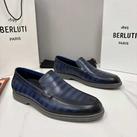 BERLUTI 新款鳄鱼纹🐊乐福鞋