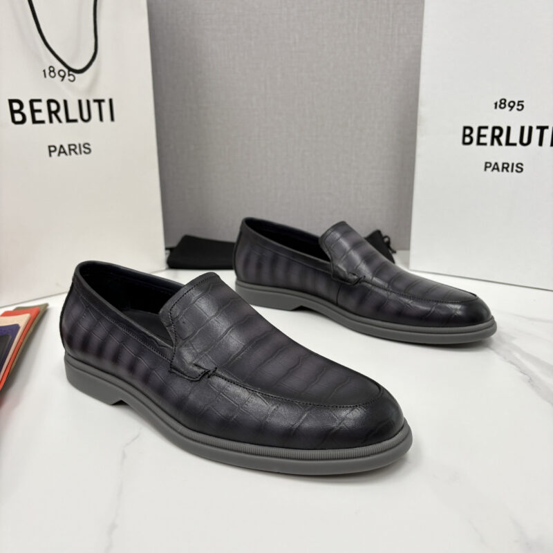 BERLUTI 新款鳄鱼纹🐊乐福鞋