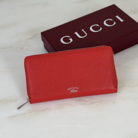 GUCCI 专柜品质，顶级原单货，实物实拍！款号867318亮红