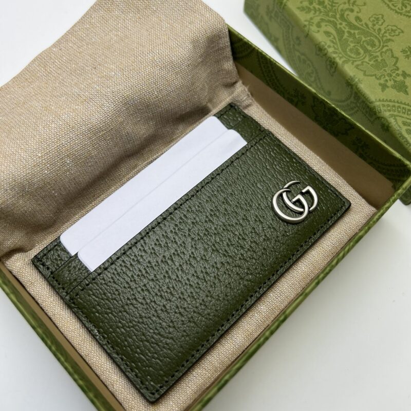 GUCCI 专柜品质，顶级原单货，实物实拍！款号657588军绿猪纹