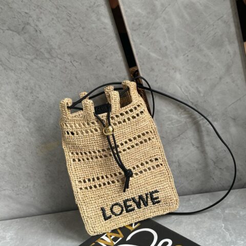 LOEWE 拉菲草手绳手机包 1006