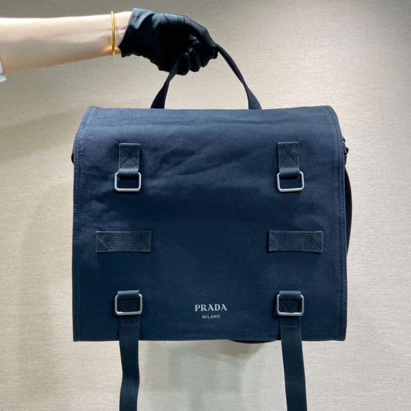 PRADA 🎉新品邮差包🎉2VD085🎉