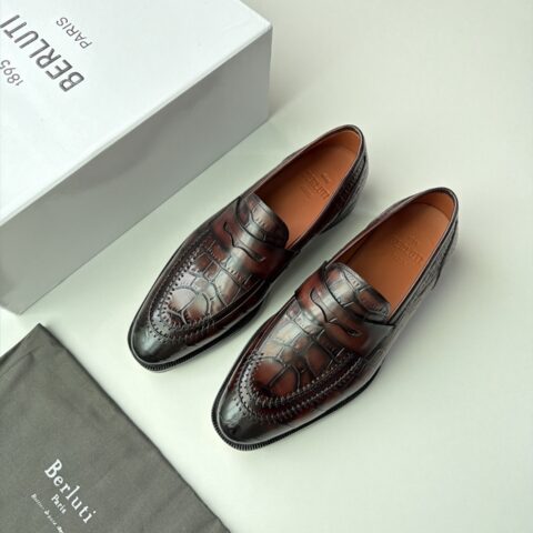BERLUTI 经典的 Penny Loafer(便士乐福鞋)