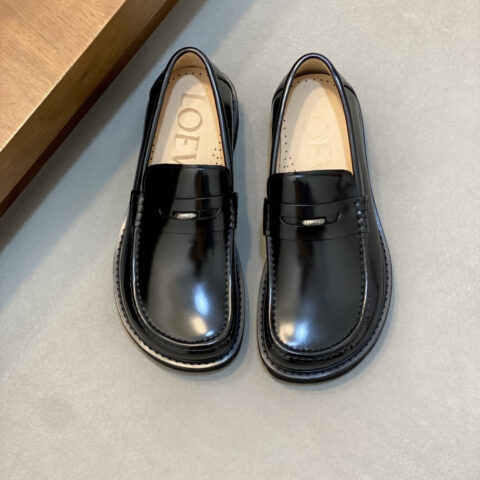 LOEWE 商务皮鞋