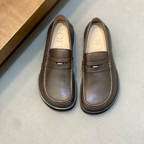 LOEWE 商务皮鞋