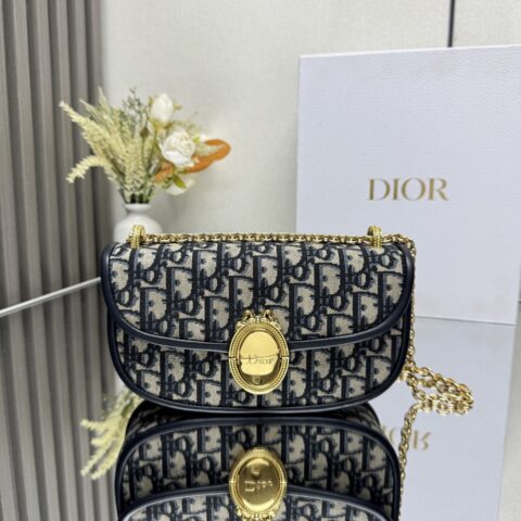 DIOR Médaillon 翻盖包 型号: M3921 蓝色