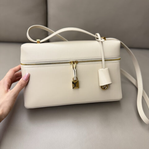 Loro Piana Extra Bag L27手袋 平纹 型号：FAN3462 周日清晨